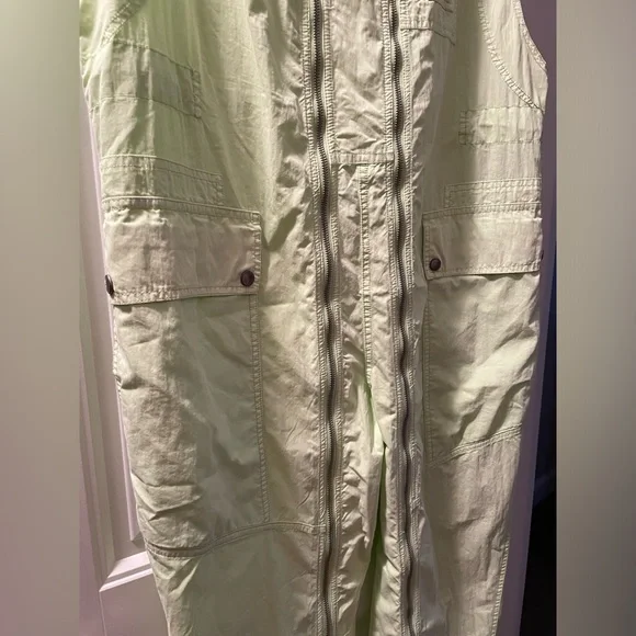 Retro Neon Green Jumpsuit with zippers NWT - Picture 4 of 5